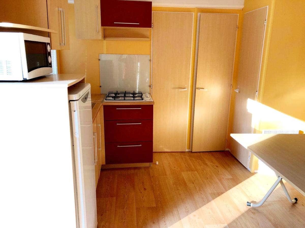 Mobile-Home Saint-Cheron Bagian luar foto